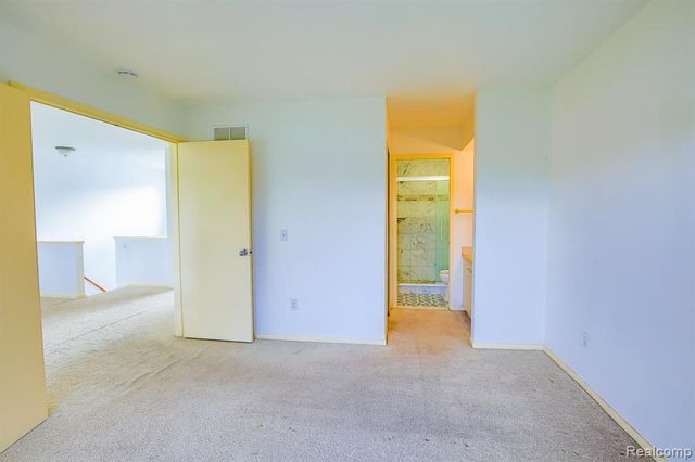 716 Eton Court, Rochester Hills, MI 48307