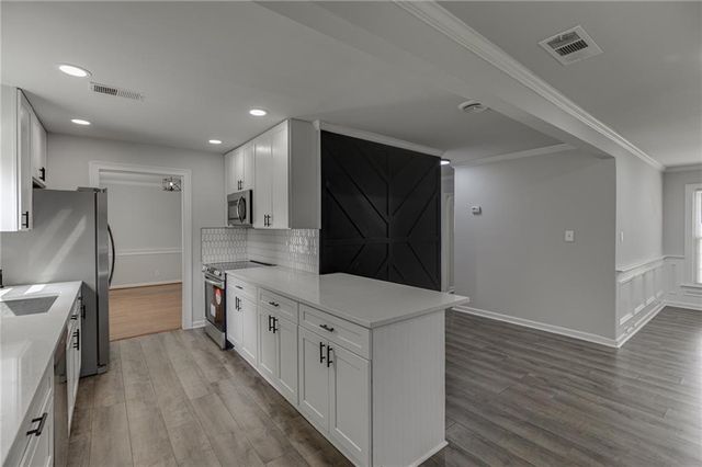 4686 Dana Terrace SW, Lilburn, GA 30047