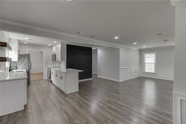 4686 Dana Terrace SW, Lilburn, GA 30047