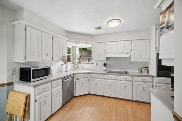 24615 E Sisemore Street, Broken Arrow, OK 74014