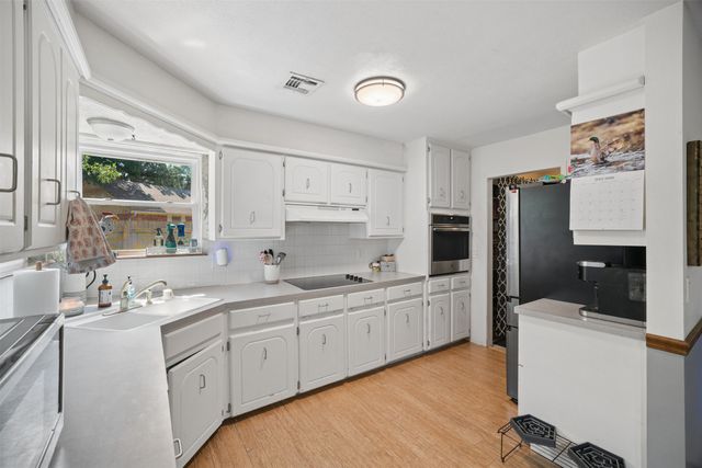24615 E Sisemore Street, Broken Arrow, OK 74014