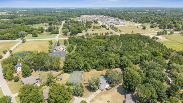 24615 E Sisemore Street, Broken Arrow, OK 74014