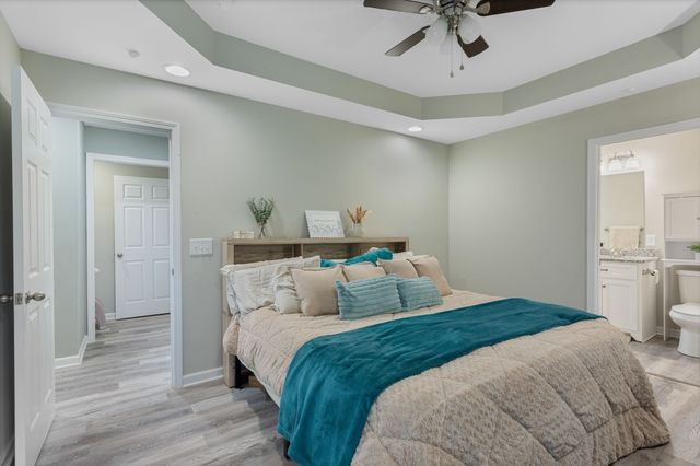 1209 Wesley Ct, Lawrenceburg, TN 38464