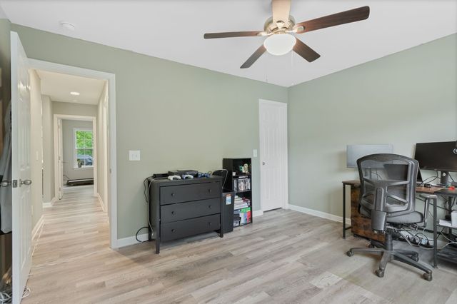 1209 Wesley Ct, Lawrenceburg, TN 38464