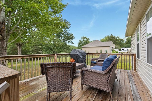 1209 Wesley Ct, Lawrenceburg, TN 38464