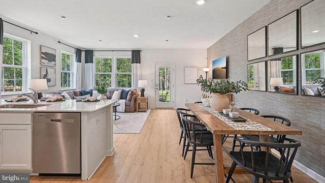 42 ROBERT DRIVE, Runnemede, NJ 08078