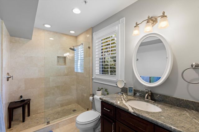 807 Washington St Apt 101, Key West, FL 33040