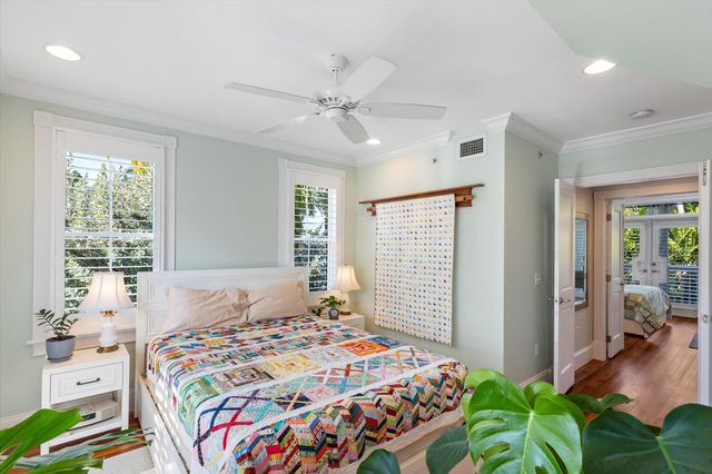 807 Washington St Apt 101, Key West, FL 33040