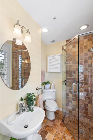 807 Washington St Apt 101, Key West, FL 33040