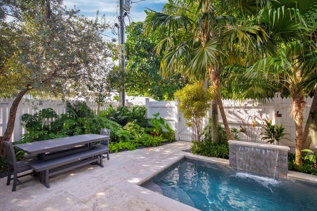 807 Washington St Apt 101, Key West, FL 33040