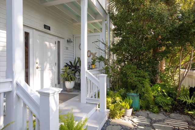 807 Washington St Apt 101, Key West, FL 33040