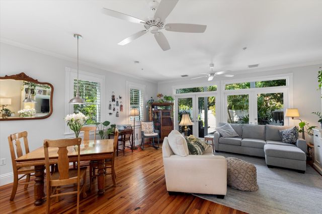 807 Washington St Apt 101, Key West, FL 33040