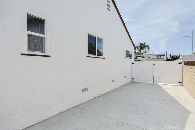 828 Tola St., Montebello, CA 90640
