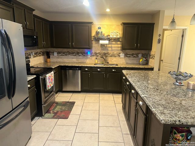 17199 Irongate Rail, San Antonio, TX 78247
