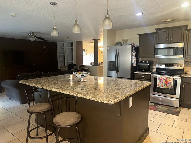 17199 Irongate Rail, San Antonio, TX 78247