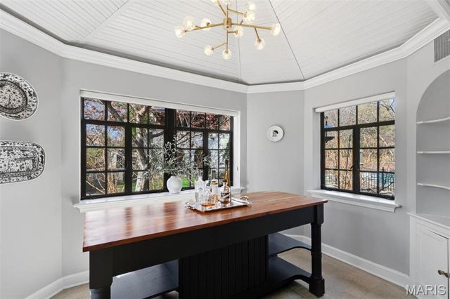 62 Lake Forest Drive, Richmond Heights, MO 63117