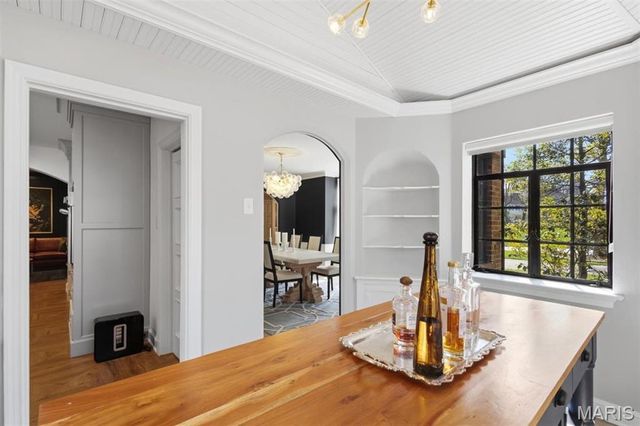 62 Lake Forest Drive, Richmond Heights, MO 63117