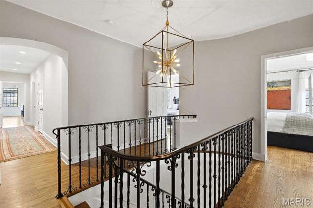 62 Lake Forest Drive, Richmond Heights, MO 63117