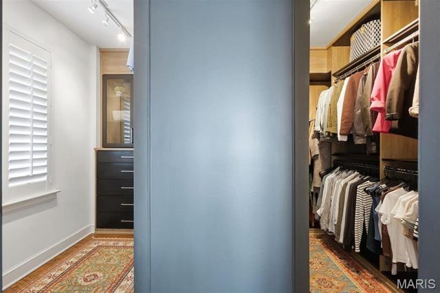 62 Lake Forest Drive, Richmond Heights, MO 63117