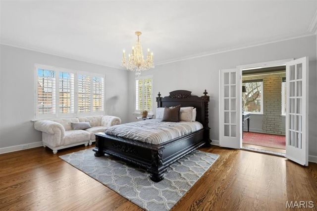 62 Lake Forest Drive, Richmond Heights, MO 63117