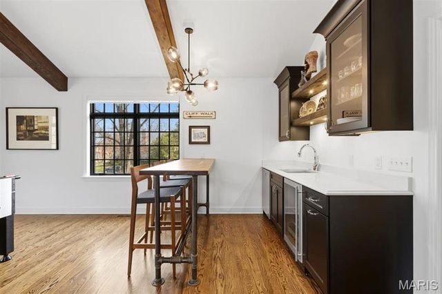 62 Lake Forest Drive, Richmond Heights, MO 63117