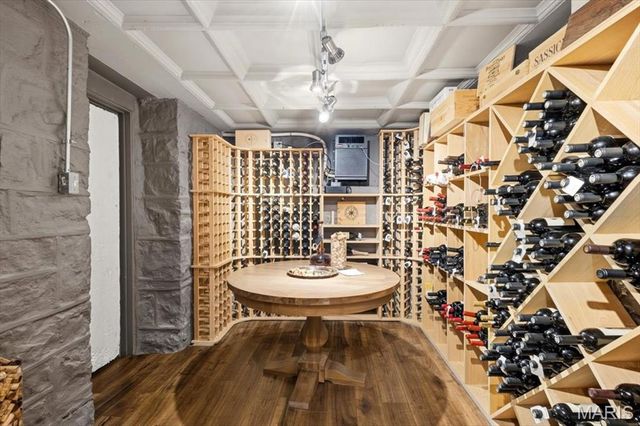 62 Lake Forest Drive, Richmond Heights, MO 63117