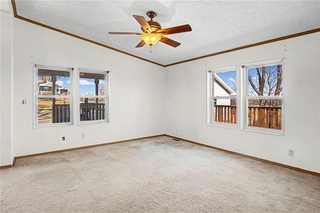 7473 Rawlins Road, Atchison, KS 66002