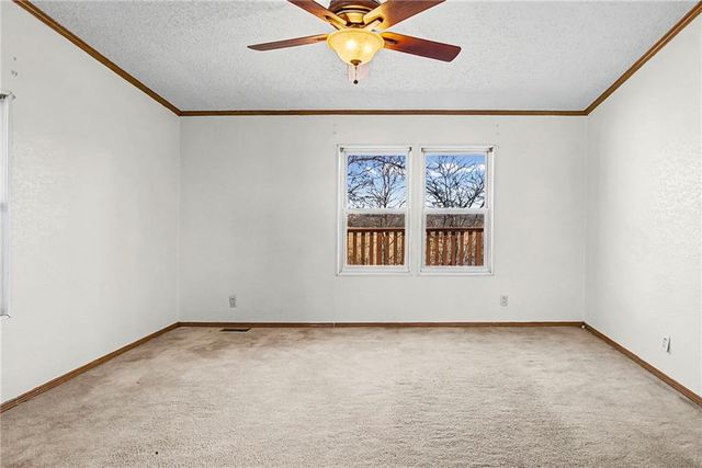 7473 Rawlins Road, Atchison, KS 66002