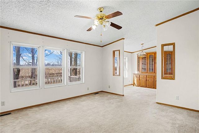 7473 Rawlins Road, Atchison, KS 66002