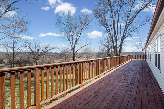 7473 Rawlins Road, Atchison, KS 66002