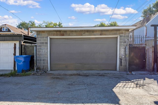2334 S Trumbull Avenue, Chicago, IL 60623