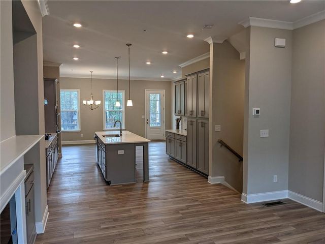 225 Spike Trail, Smyrna, GA 30080