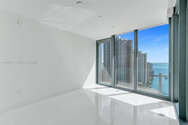 300 Biscayne Boulevard Way 2105W, Miami, FL 33131