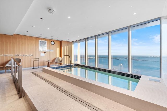 300 Biscayne Boulevard Way 2105W, Miami, FL 33131