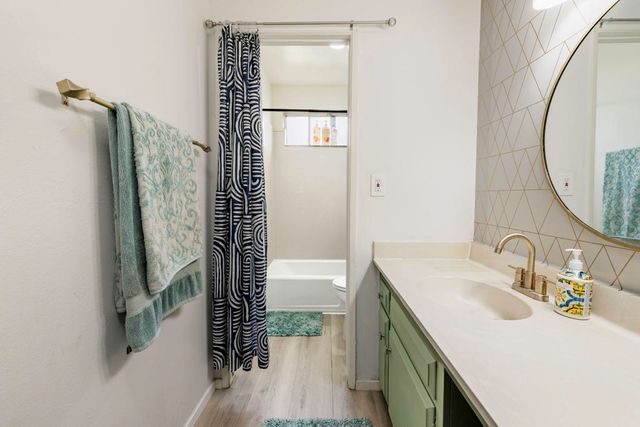 1000 W Macarthur Boulevard 61, Santa Ana, CA 92707