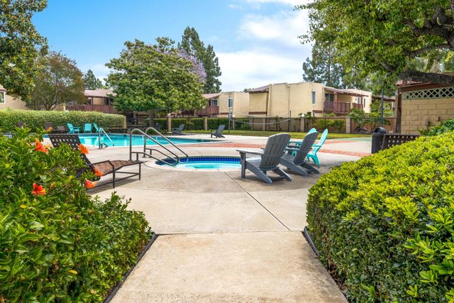 1000 W Macarthur Boulevard 61, Santa Ana, CA 92707