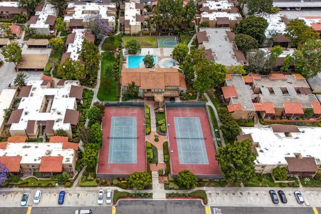 1000 W Macarthur Boulevard 61, Santa Ana, CA 92707