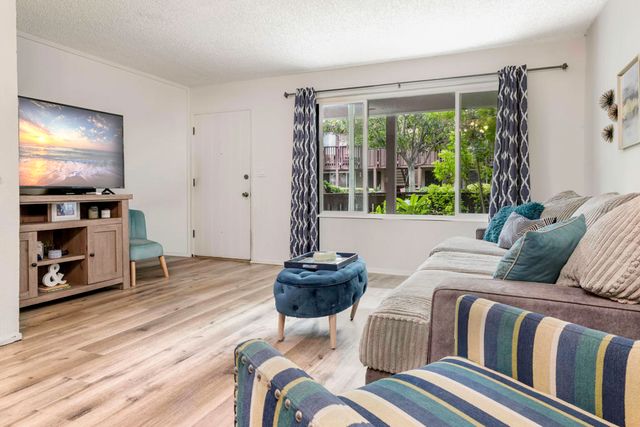 1000 W Macarthur Boulevard 61, Santa Ana, CA 92707