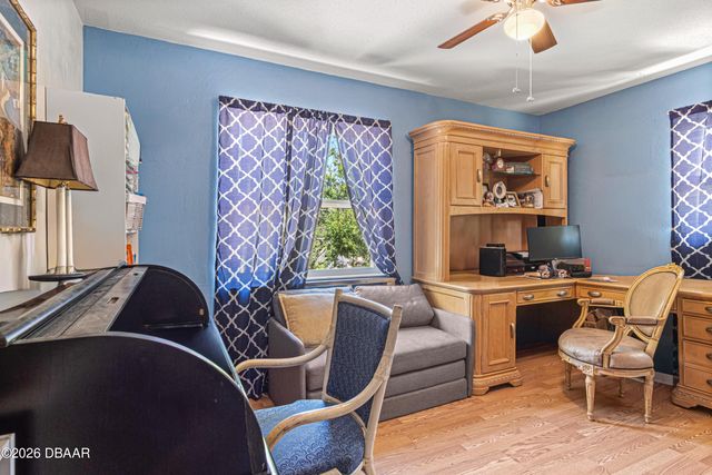 1319 S Paradise Lane, Daytona Beach, FL 32119