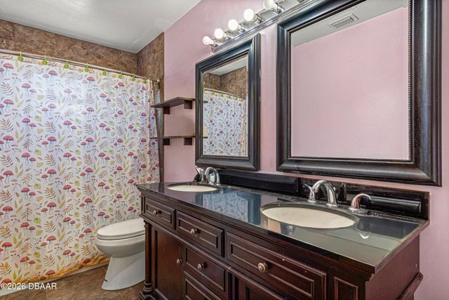 1319 S Paradise Lane, Daytona Beach, FL 32119