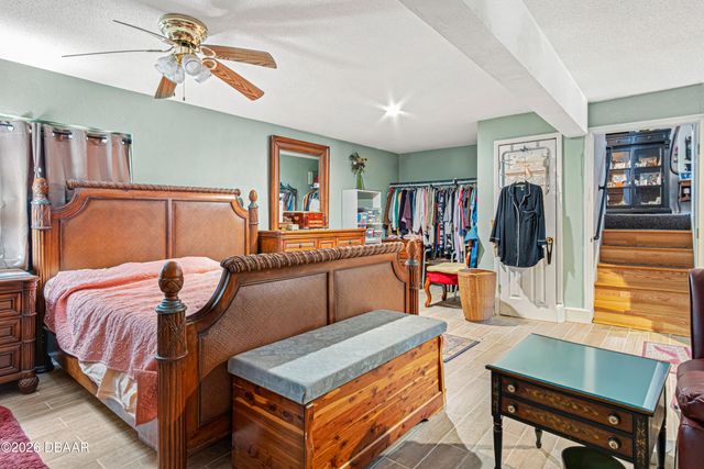 1319 S Paradise Lane, Daytona Beach, FL 32119