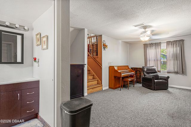 1319 S Paradise Lane, Daytona Beach, FL 32119