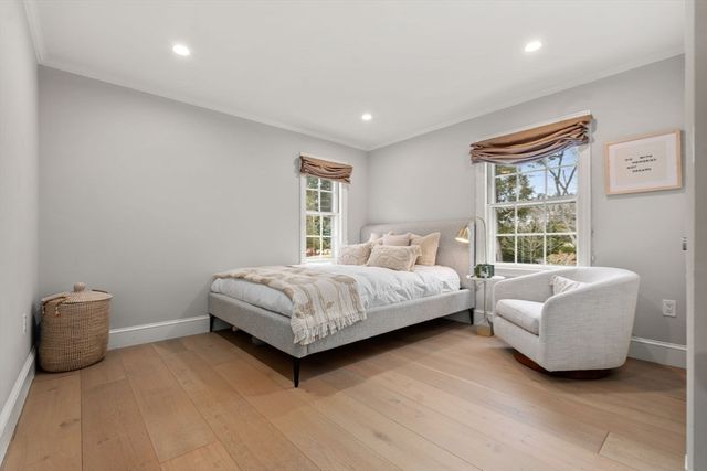 389 Grove St, Needham, MA 02492