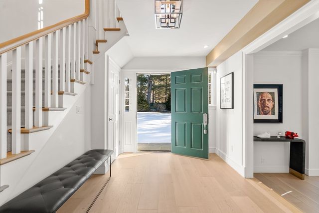 389 Grove St, Needham, MA 02492