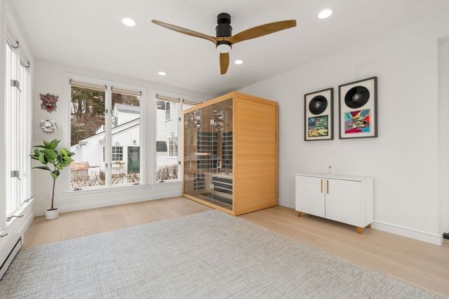 389 Grove St, Needham, MA 02492