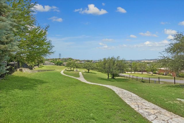 43 White Magnolia CIR, Austin, TX 78734