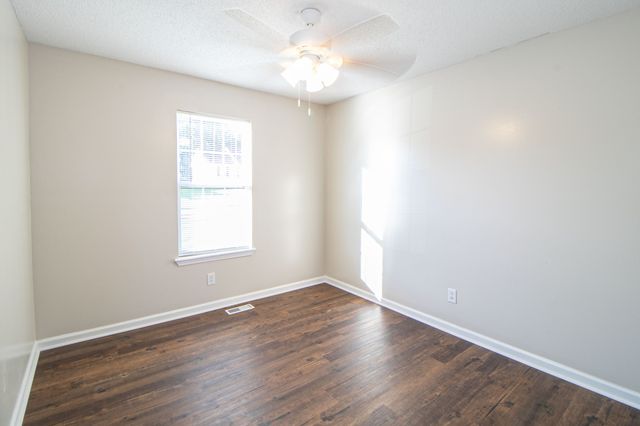 529 Indian Ave, Oak Grove, KY 42262