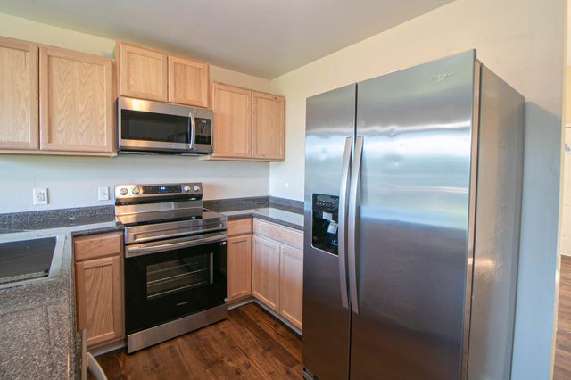 529 Indian Ave, Oak Grove, KY 42262