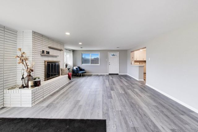 1455 Burnham Avenue, Calumet City, IL 60409