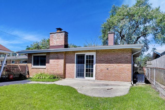 1455 Burnham Avenue, Calumet City, IL 60409